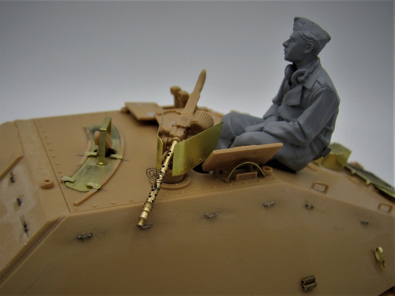 hetzer tamiya + photodecoupe voyager , figurines cmk , canon et mitrailleuses  RB model Img_6164