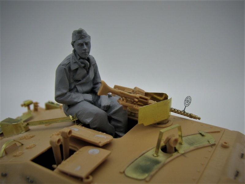 hetzer tamiya + photodecoupe voyager , figurines cmk , canon et mitrailleuses  RB model Img_6168