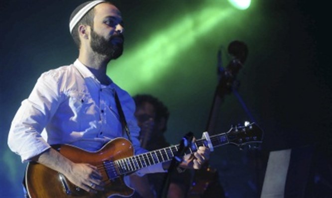 Israel National News - US denies entry visa to Israeli singer invited to perform at UN Img80920