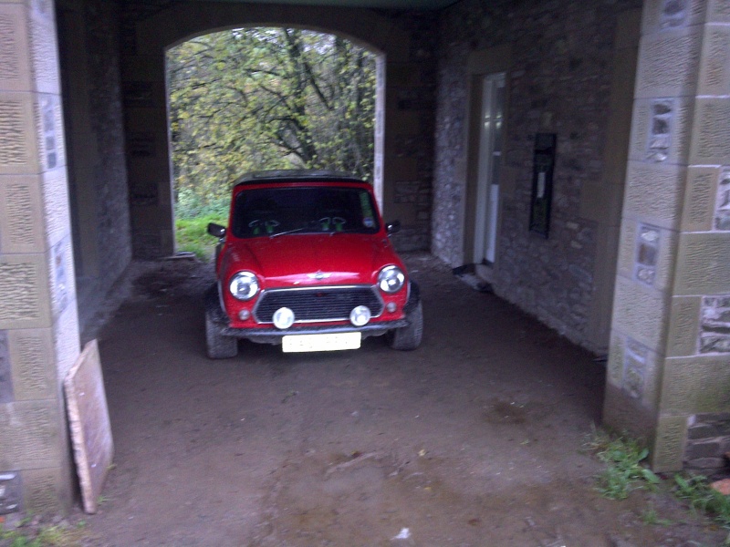 classic mini, wide and low! *pics realy do not do it justice!*  Img-2012