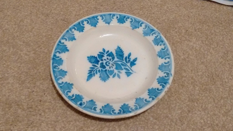 English? Blue & White 17th Century? Tin Glazed? Spongeware plates  411