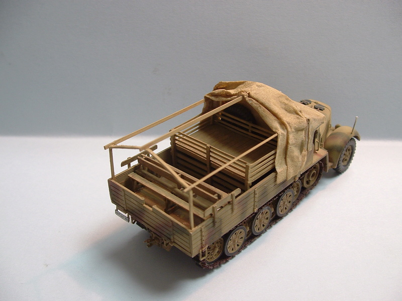 Sdkfz 7 transport de Munitions vu par Jean-Pierre  (Revell, Scratch Dscf0857