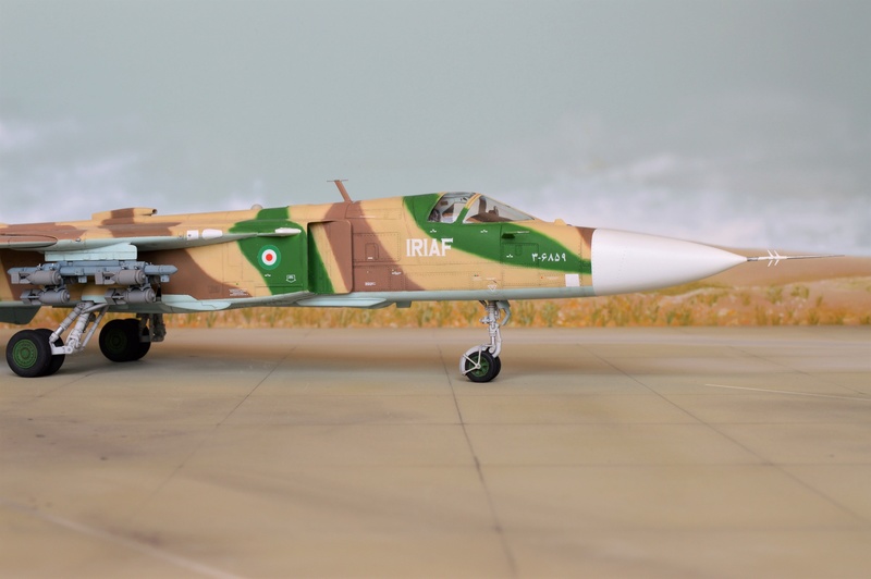 Su 24 iran  Trumpeter 1/72 Dsc_0129