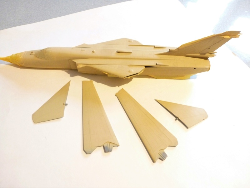 Su 24 iran  Trumpeter 1/72 P1120024