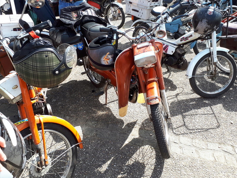 moto - C.R RASSEMBLEMENT MOTO RETRO à Pierrefond 20180427