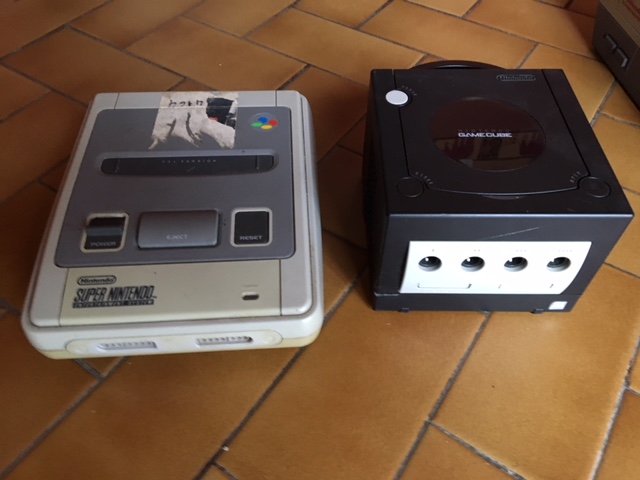 Vente Brocante consoles. NES, SNES, GAME CUBE, MEGADRIVE Img_1416