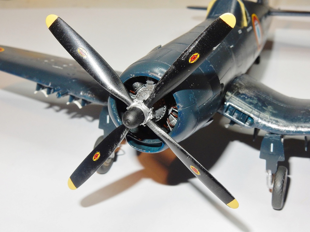 [Concours Aéronavale] F4U-7 Corsair Flotille 12F au 1/48 - Page 5 Dscn6255