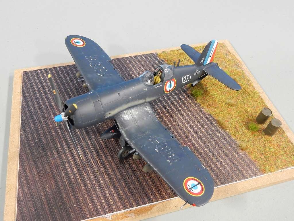 [Concours Aéronavale] F4U-7 Corsair Flotille 12F au 1/48 - Page 6 Dscn6424