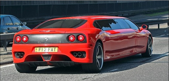 A cheltuit 200.000 de lire ca să-şi transforme Ferrariul într-o limuzină 39645710