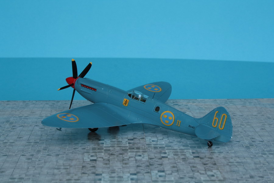 1/48 Spitfire PR 19 Airfix Spit_m10