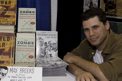 Max Brooks - The Zombie Survival Guide 26166310