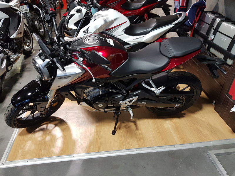 Honda CB125R 2018 20180212