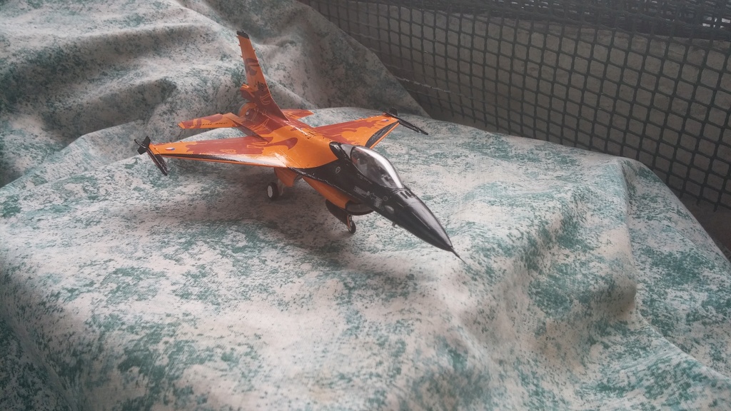 [Revell] F-16 Mlu "Solo Display" 1/72 84969510