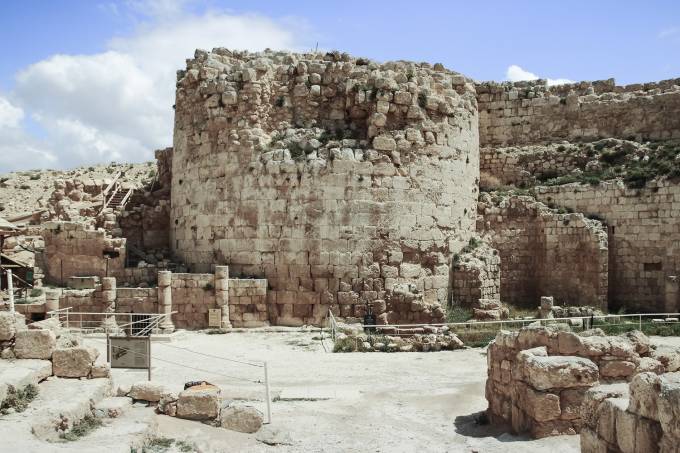 Anel de Pôncio Pilatos de 2000 mil anos é descoberto perto de Jerusalém Mundo-10