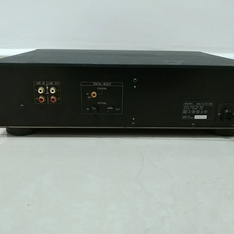 Sony DTC-55ES Studio Grade Digital To Analog Converter DAC 20180160