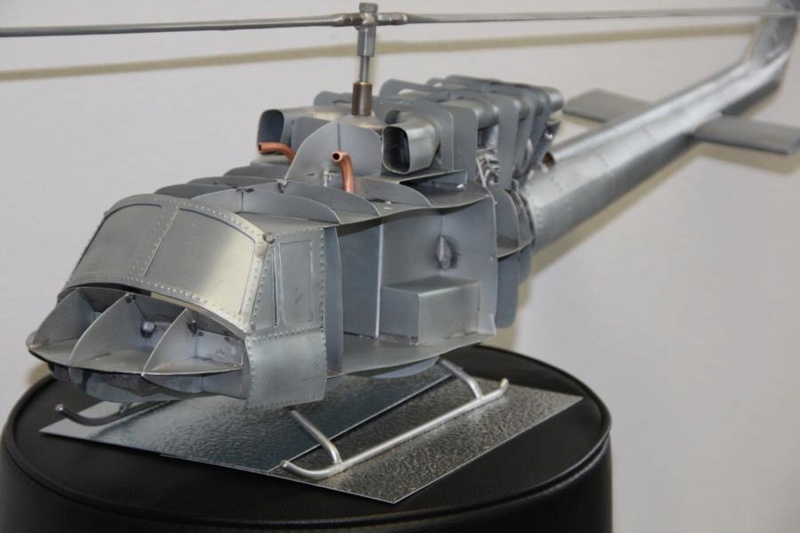 Militär Metallflugzeugmodell Helikopter AB 212 M 1:16 Eigenbau K800_i15