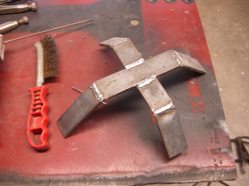 fabrication d'un tabouret de cuisine en bois-metal Imgp6433