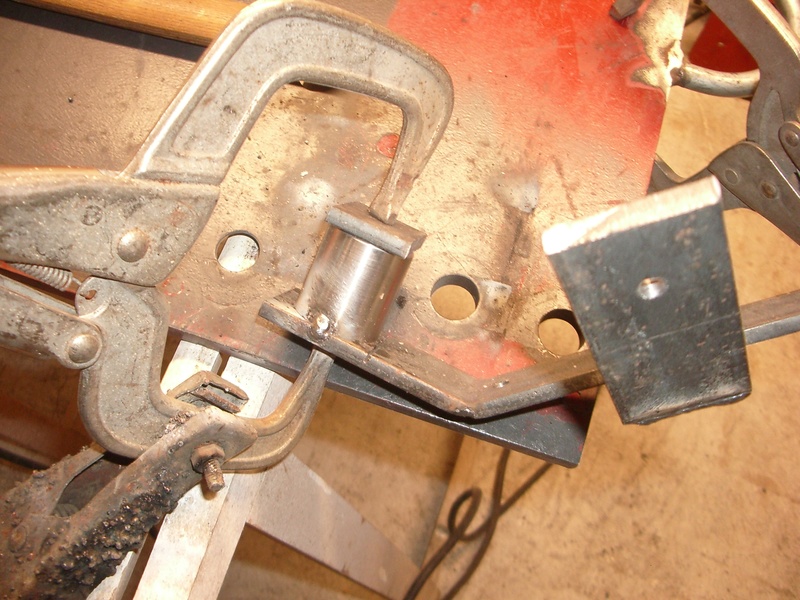 fabrication d'un tabouret de cuisine en bois-metal - Page 2 Imgp6520