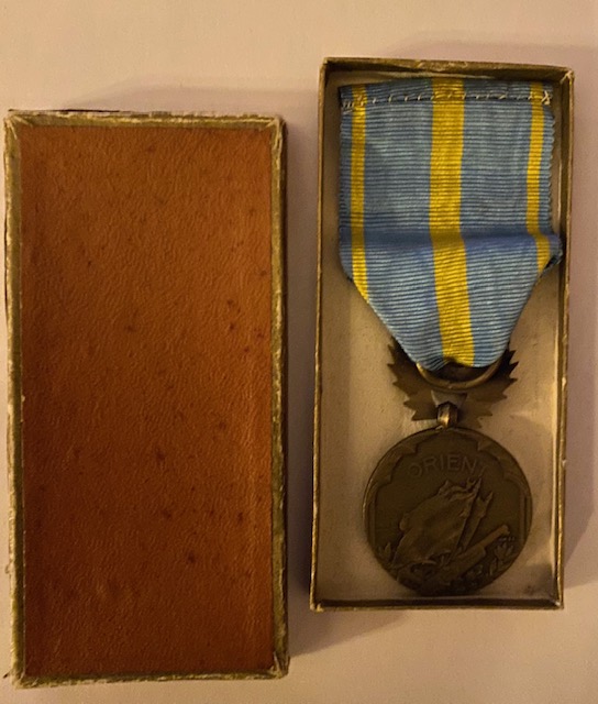 Medaille coloniale orient en boite Img_9915