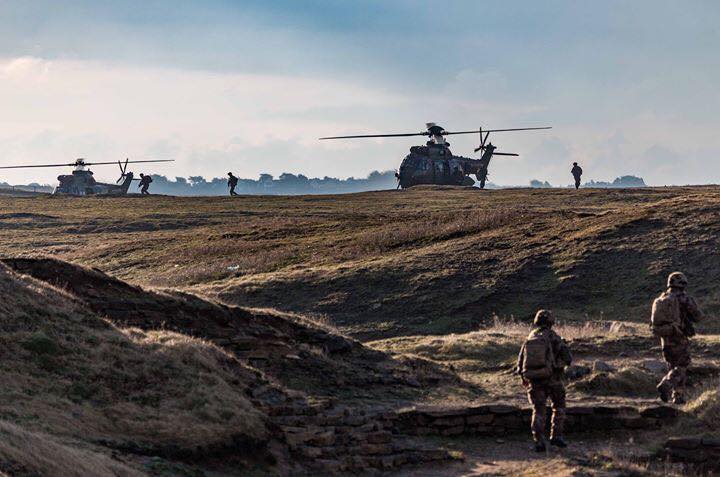 Armée Française / French Armed Forces - Page 23 24215