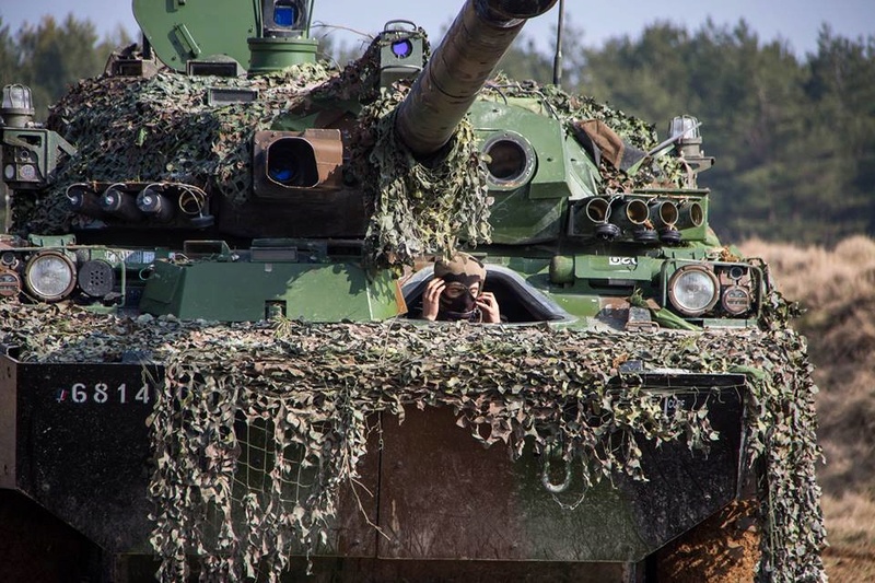 Armée Française / French Armed Forces - Page 23 24411