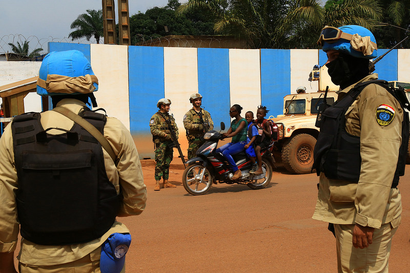 Intervention militaire en Centrafrique - Opération Sangaris - Page 33 4033
