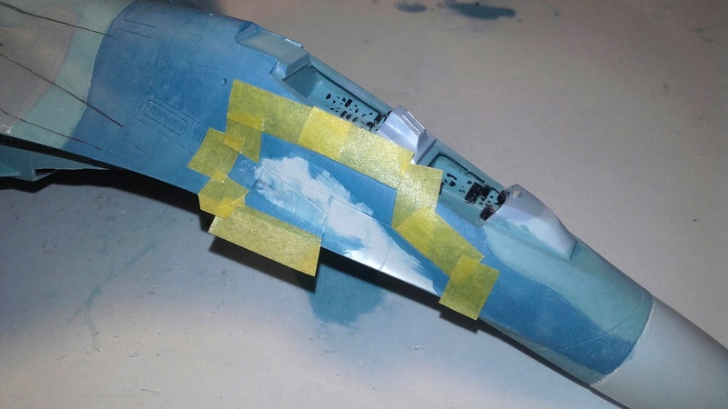 SUKHOI Su-27 UB FLANKER Réf 80371 - Page 2 Dscf1125
