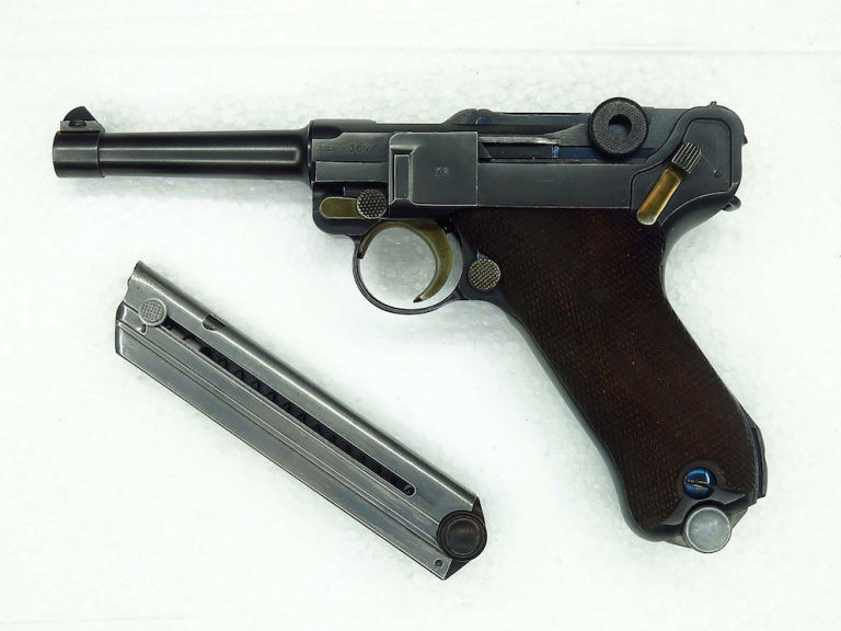 Un rare ensemble de Luger daté de 1936... Img_4712