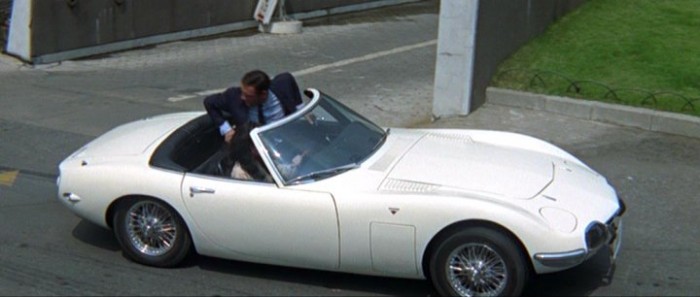 Mustang 65 ou 66 dans le film de James Bond "On ne vie que deux fois" James_10