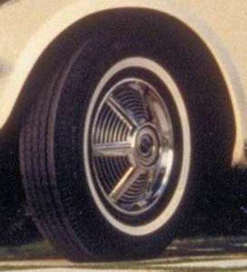  59:Option: Pneu avec bande blanche pour Mustang 1966 White_11