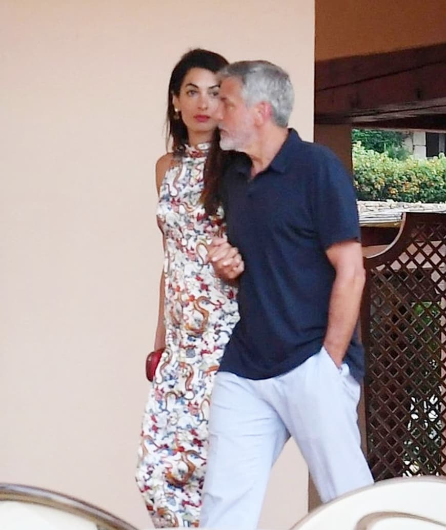 George and Amal out for dinner in Sardinia (2) Mr_mrs10