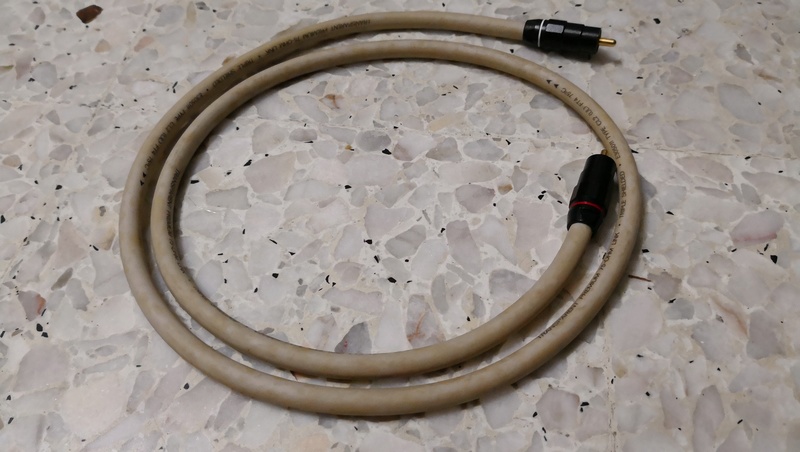 Interconnects & coaxial cables - Wireworld, Analysis Plus & Transparent T110