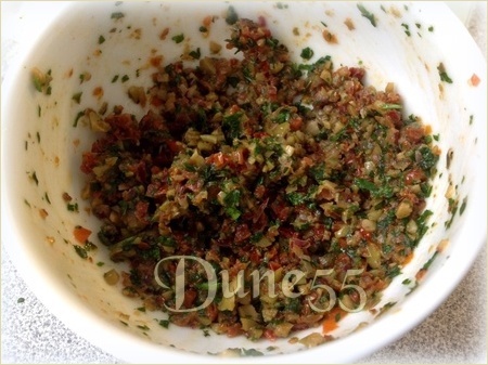 Tatin de tomates, avec tapenade d'olives vertes et tomates séchées 45010