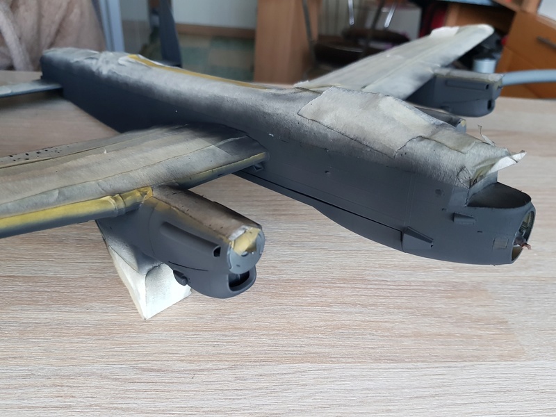 (MONTAGE PROJET AA) Grand slam bomber Lancaster  1/48 - Page 10 20180238