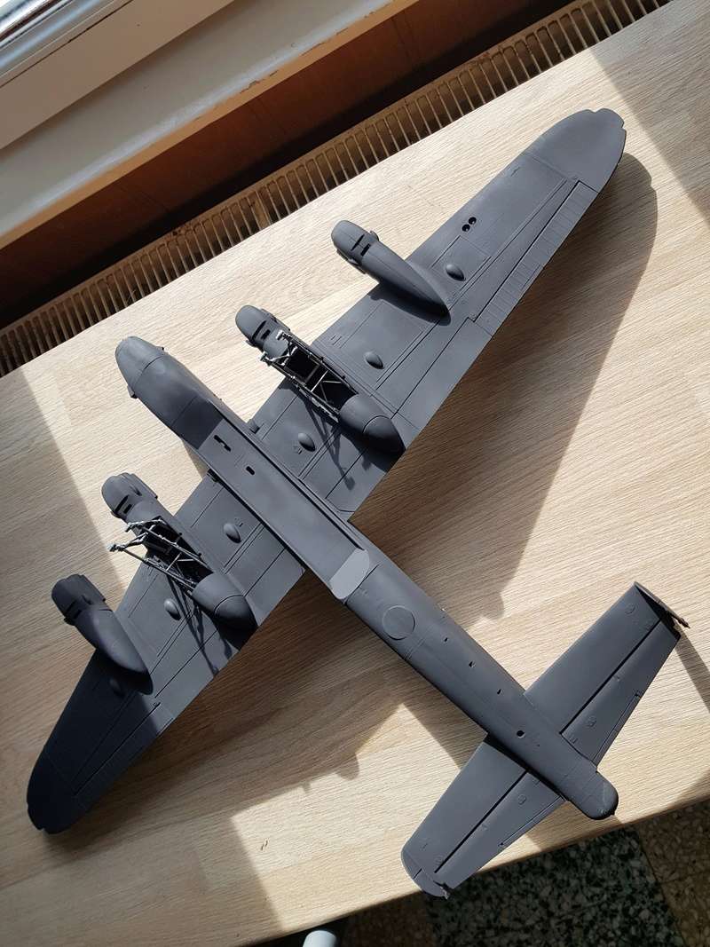 (MONTAGE PROJET AA) Grand slam bomber Lancaster  1/48 - Page 10 20180244