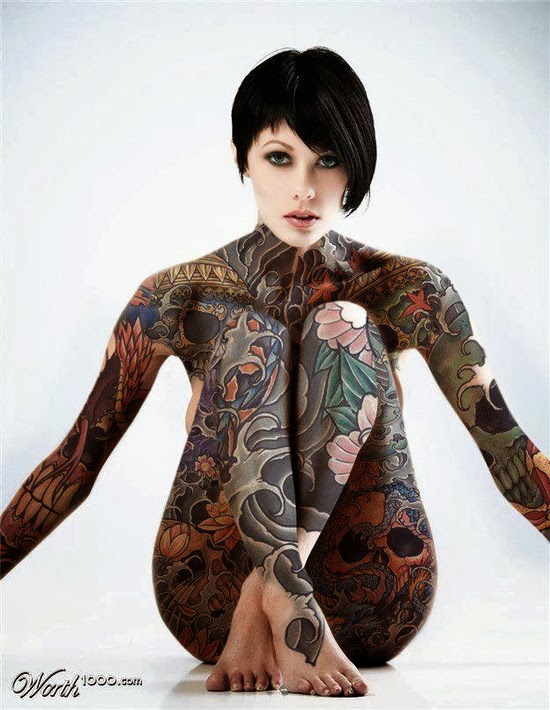 CHARME - Les plus belles femmes sont tatouées... - Page 14 Hot-ch10