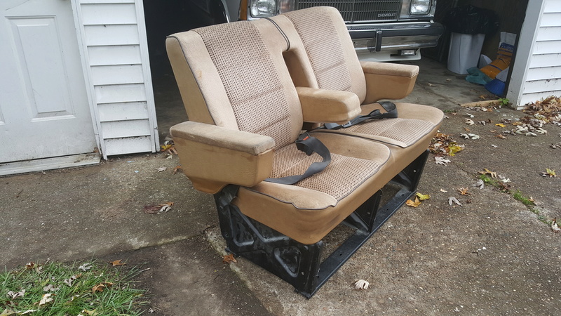 very cool bench seat w seat belts / slide in /out on tracks  20171112