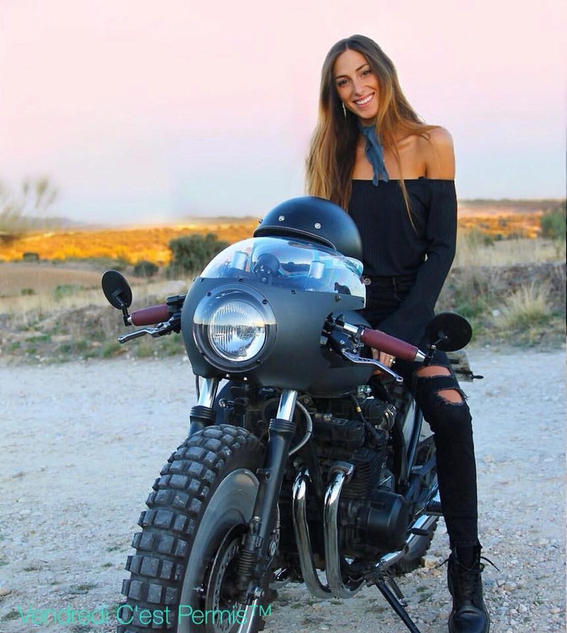 Babes & Bikes - Page 14 28576310