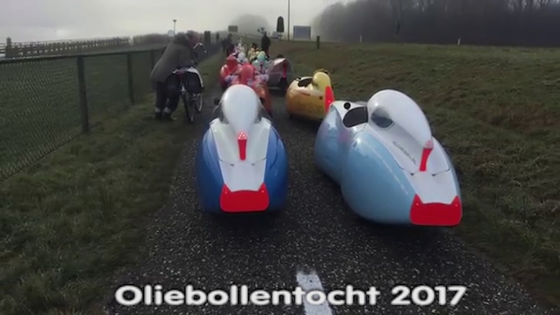 rassemblement de vm en hollande - Le plus grand rassemblement annuel de vélomobiles : Oliebollentocht - Page 3 Maxres11