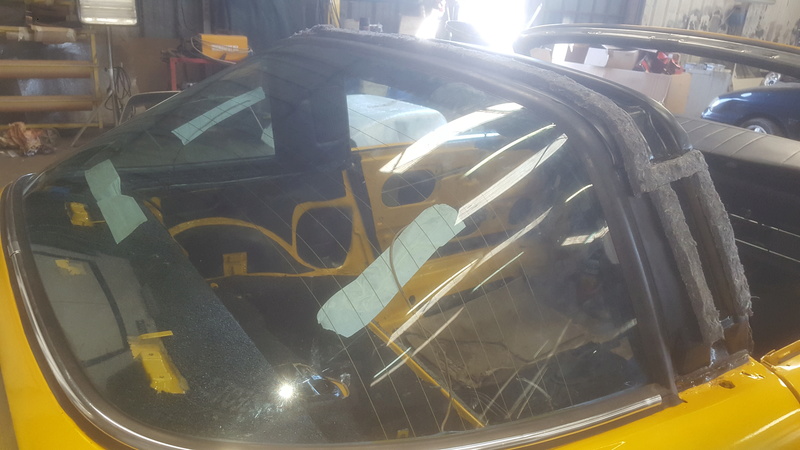 coup de jeune pour une 911T targa de 1969 - Page 21 20180410