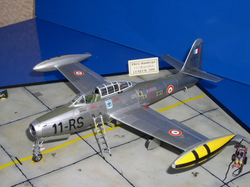 PHOTOS MAQUETTES JEAN-MARC.............................................1/48 et 1/72 P1010010