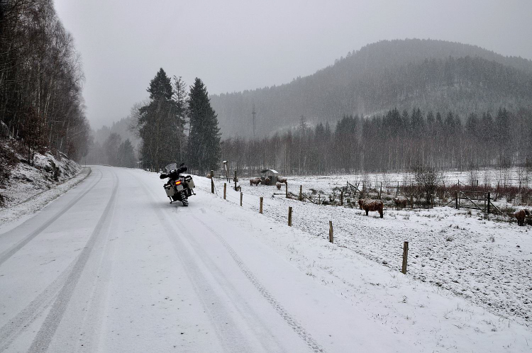 moto - Il neigeait chez moi, j'ai pris la moto ! Redimr28