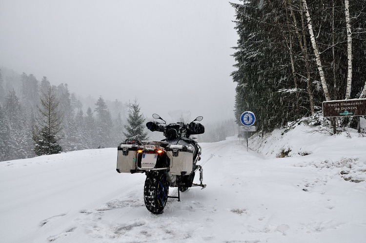 moto - Il neigeait chez moi, j'ai pris la moto ! Redimr29