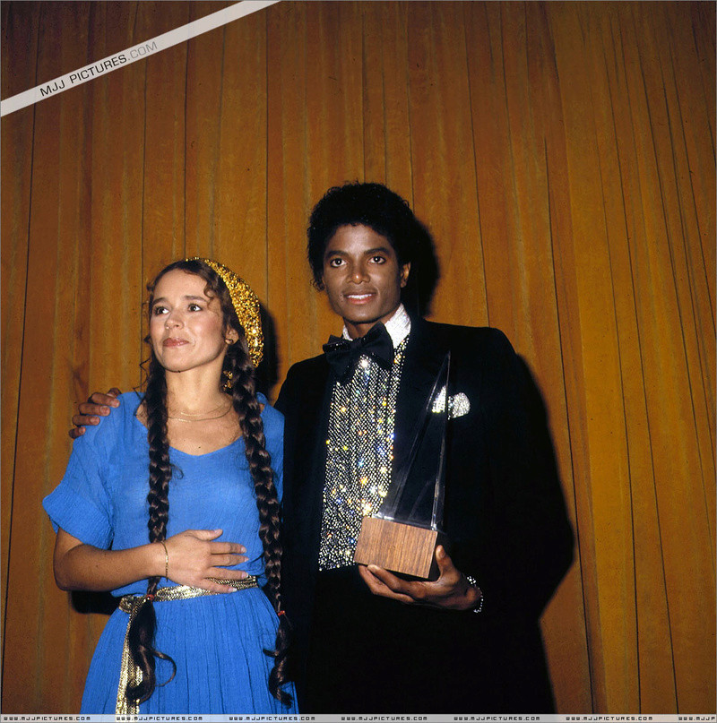 1980- The 7th American Music Awards 00417