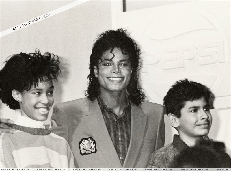 Press - 1988- Pepsi Press Conference 04321