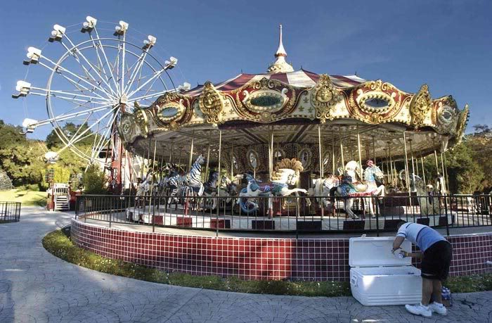 Neverland Amusement Park 08-911