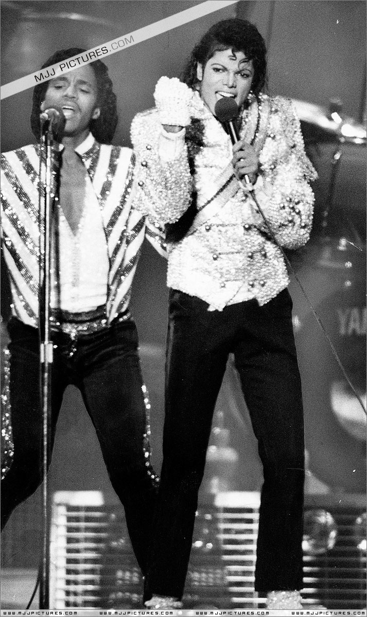 Victory Tour 15410