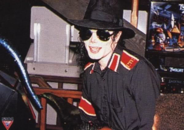 Michael In Neverland 7710
