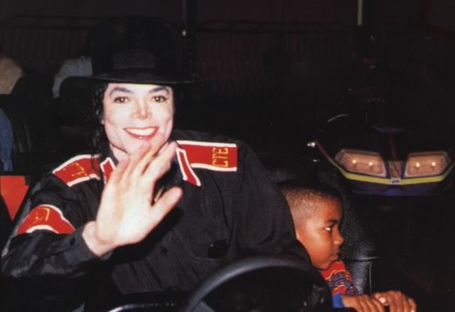 Michael In Neverland 7910
