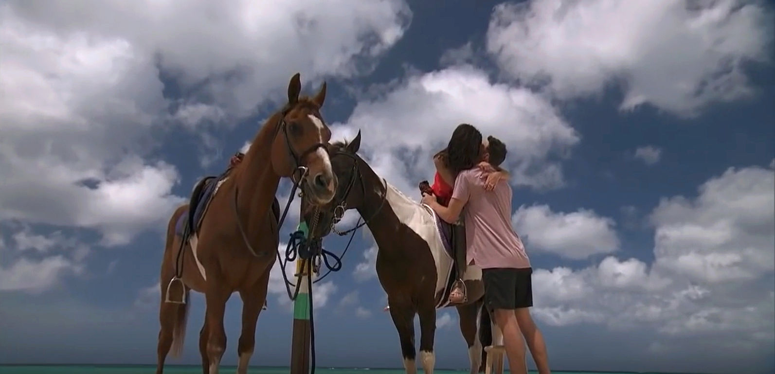 Bachelorette 14 - Becca Kufrin - ScreenCaps - *Sleuthing Spoilers* - Page 3 Blake_10